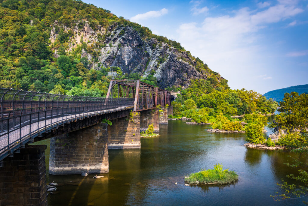 15 Amazing Things To Do In Harpers Ferry, West Virginia