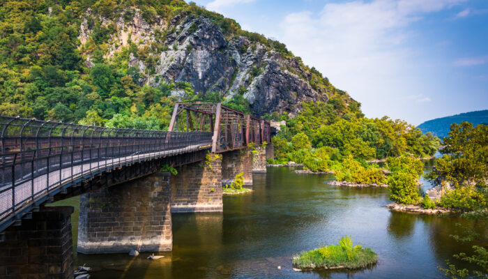 15 Amazing Things To Do In Harpers Ferry, West Virginia